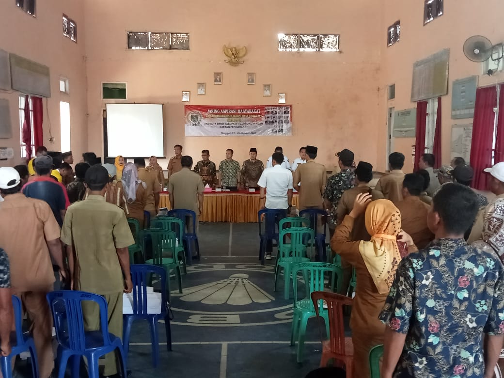 Sekcam Bandar Surabaya HENDRA KURNIAWAN, SE. mendampingi Anggota Dewan Dalam Rangka RESES di Kampung Sidodadi Kecamatan Bandar Surabaya 